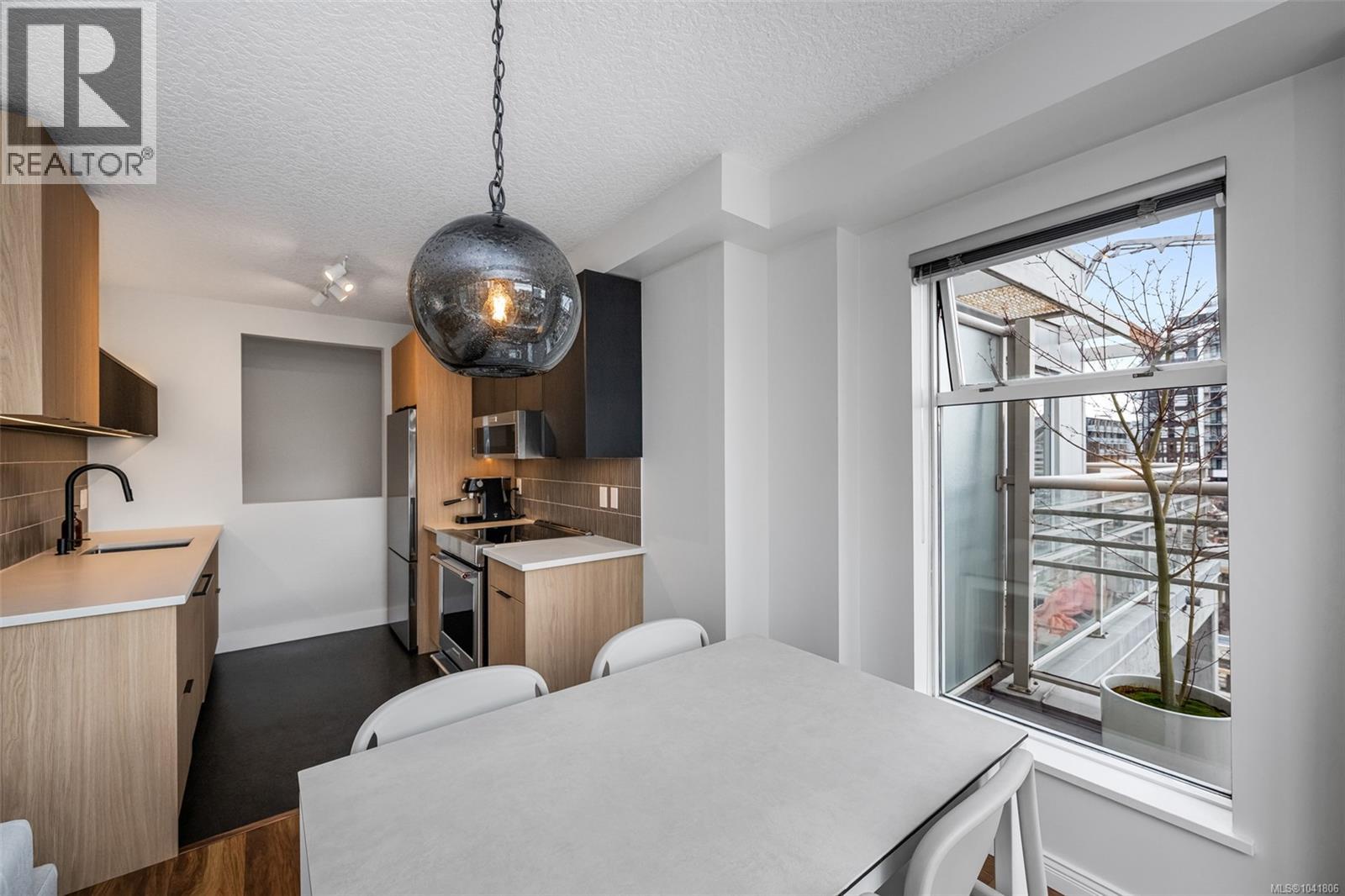 #509 1030 Yates St - 5