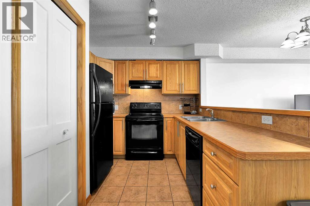 #218 92 Saddletree Court NE - 5
