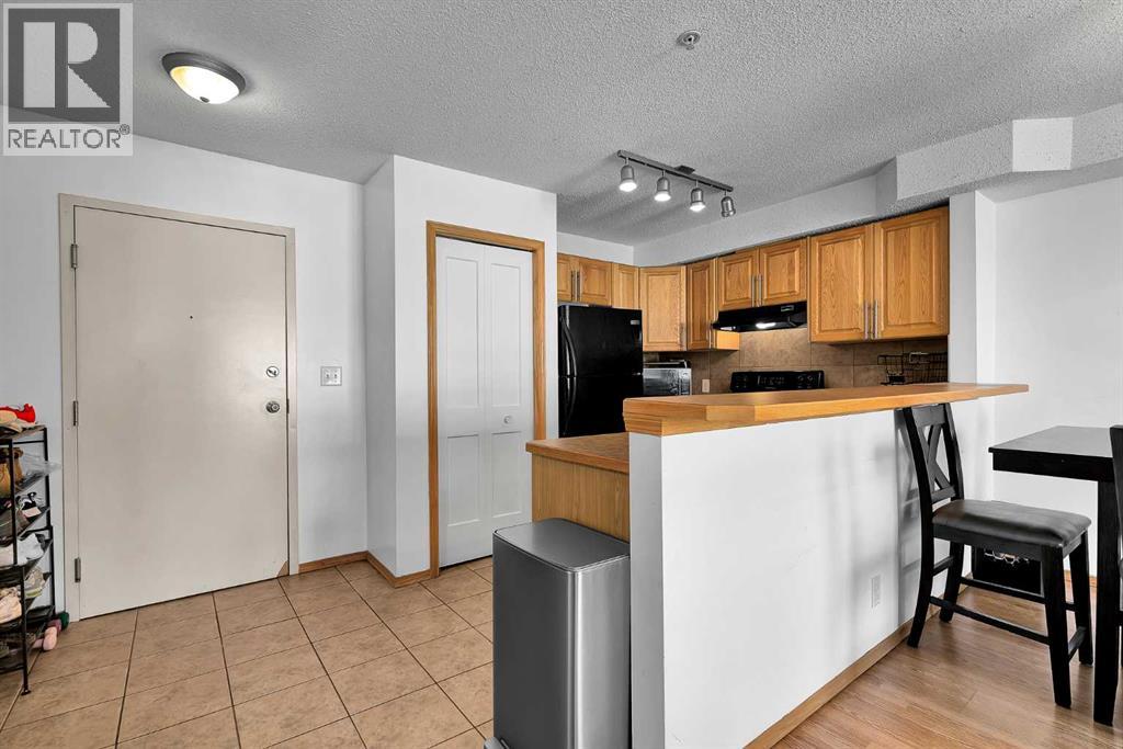 #218 92 Saddletree Court NE - 3