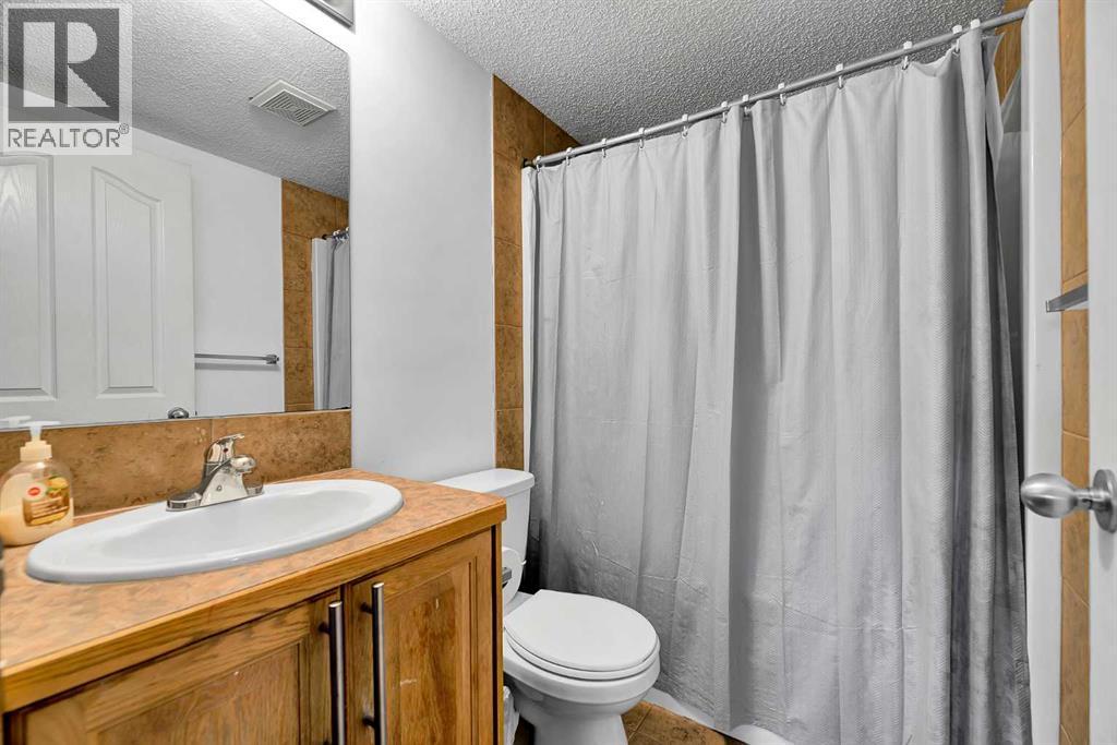 #218 92 Saddletree Court NE - 21