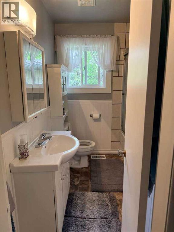 126 Douglas Drive - 8