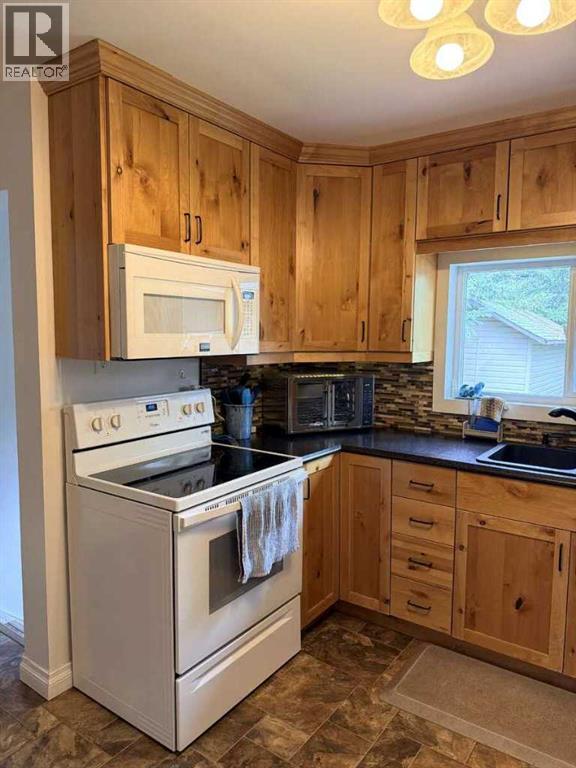 126 Douglas Drive - 6