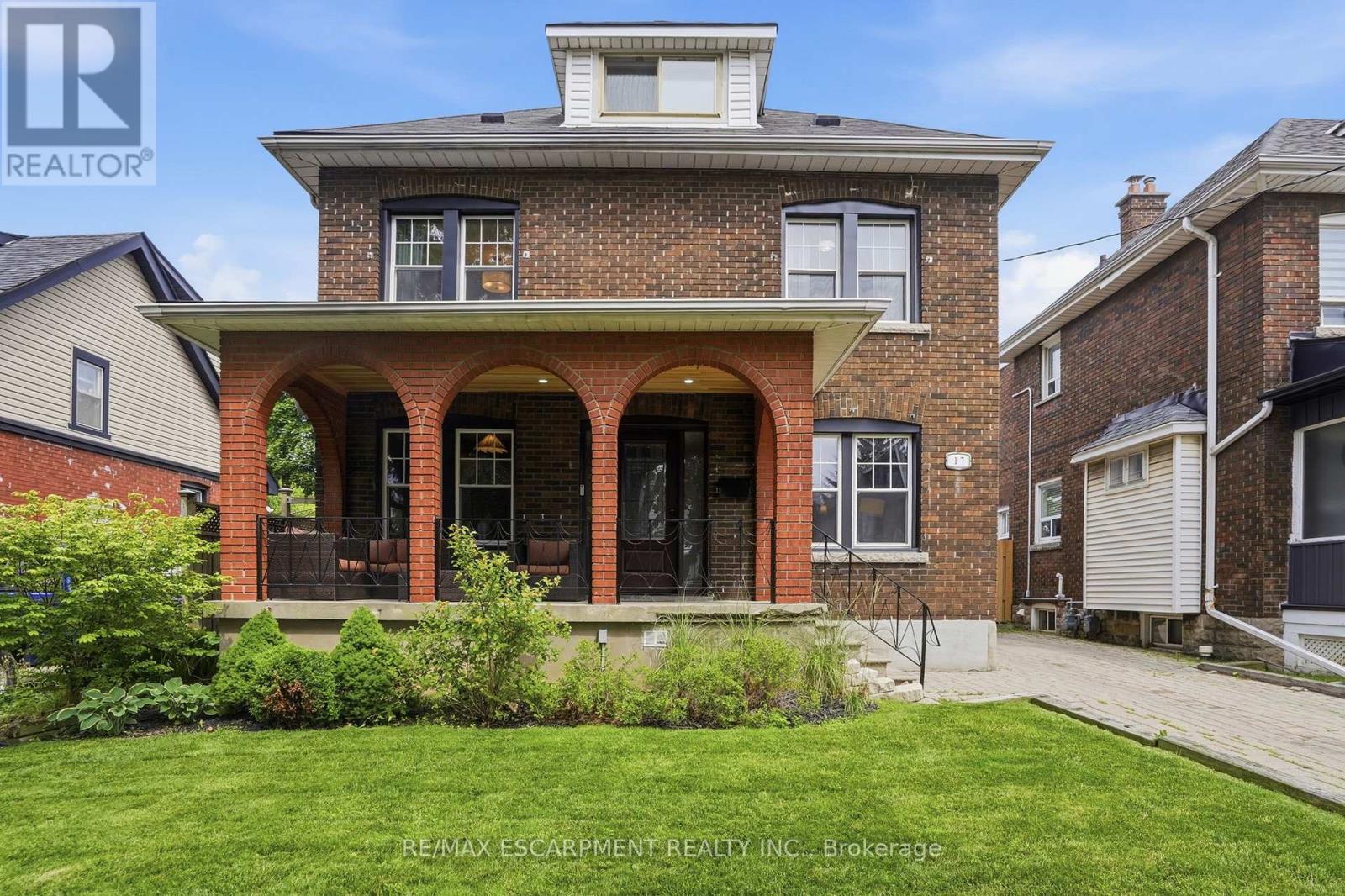 17 TUXEDO AVENUE S - 1
