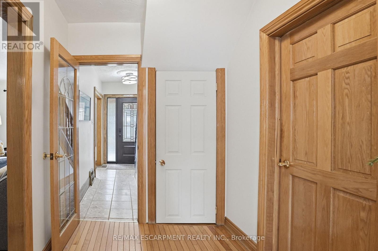 17 TUXEDO AVENUE S - 12
