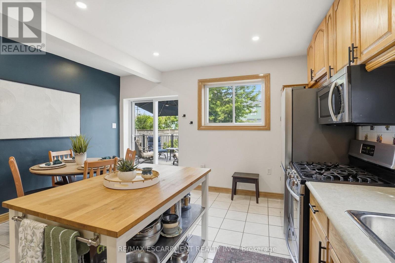 17 TUXEDO AVENUE S - 17