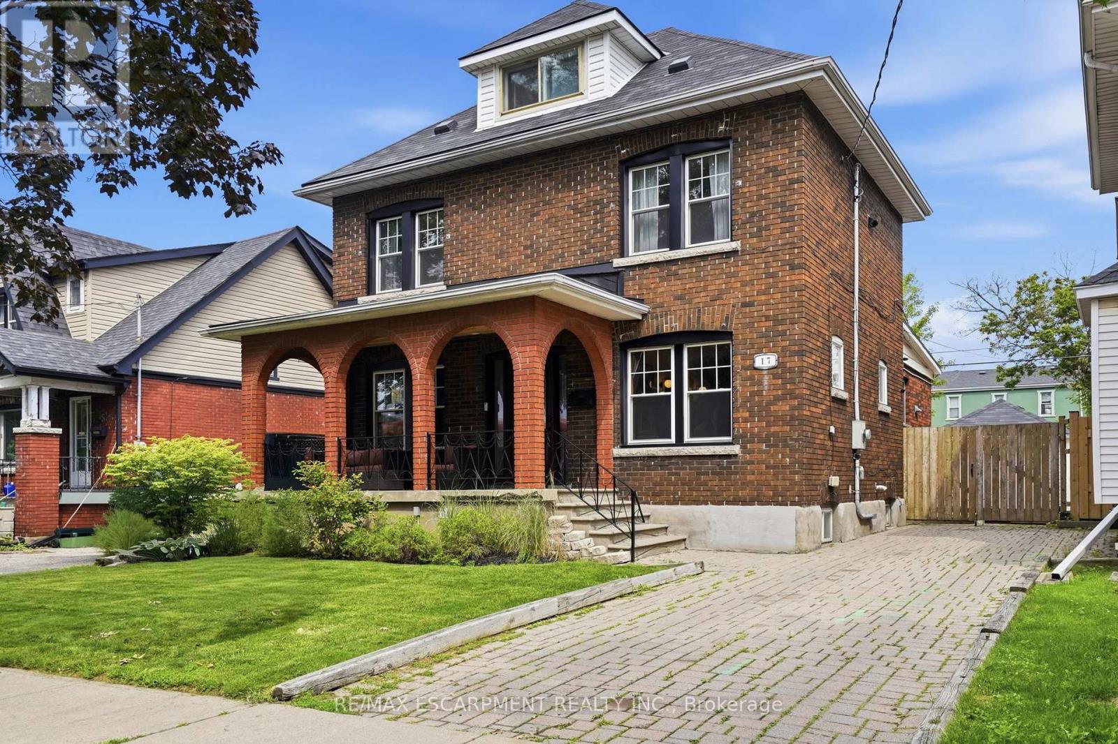 17 TUXEDO AVENUE S - 2