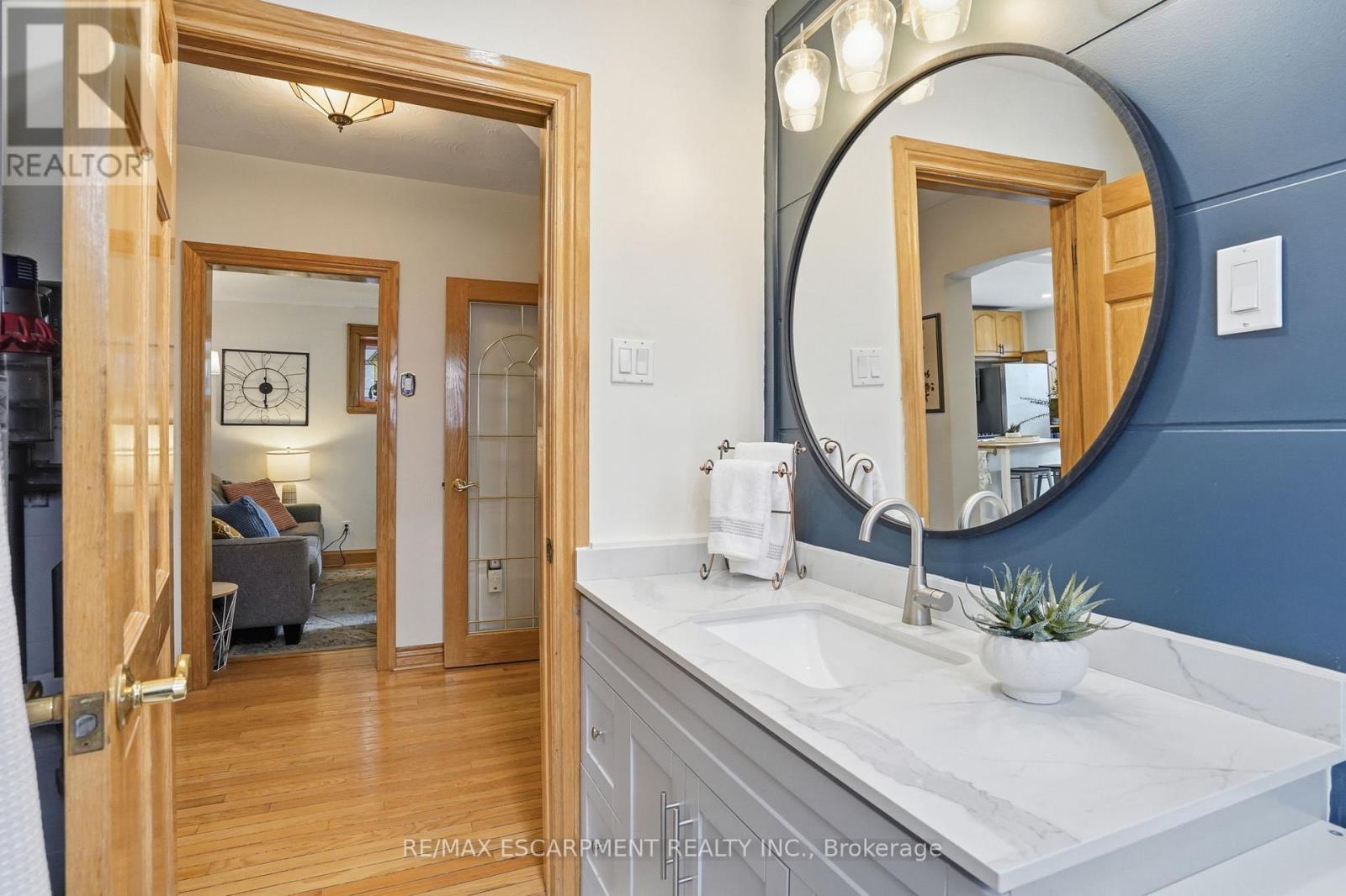 17 TUXEDO AVENUE S - 24