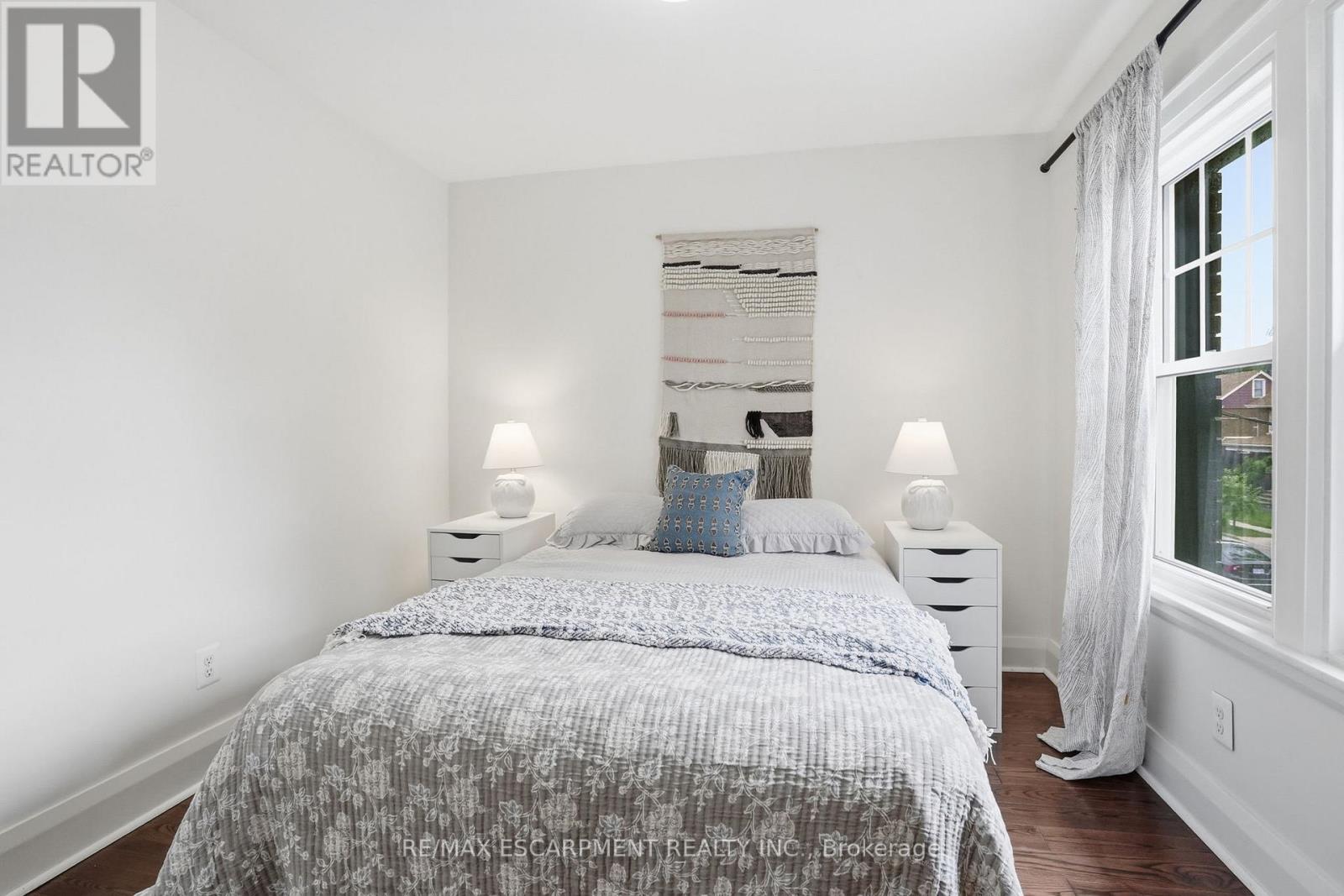 17 TUXEDO AVENUE S - 31