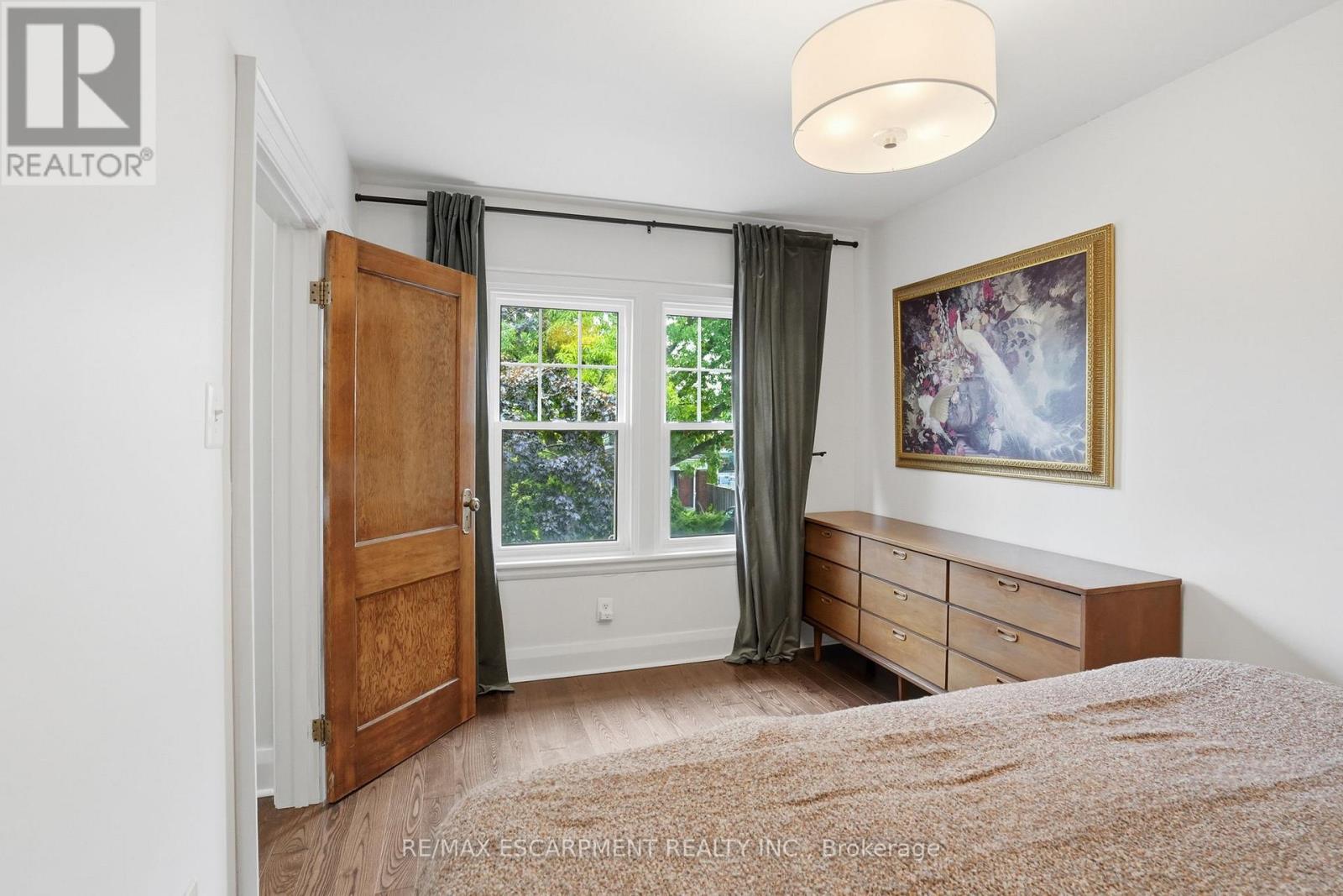 17 TUXEDO AVENUE S - 36