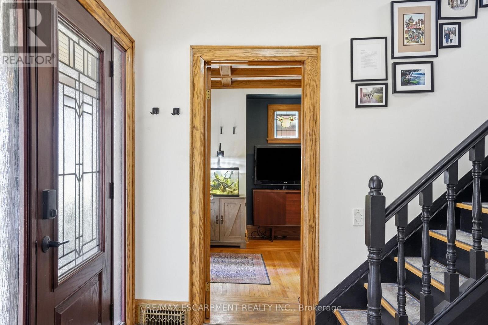 17 TUXEDO AVENUE S - 4