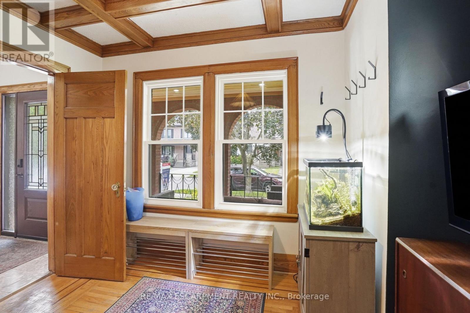 17 TUXEDO AVENUE S - 6