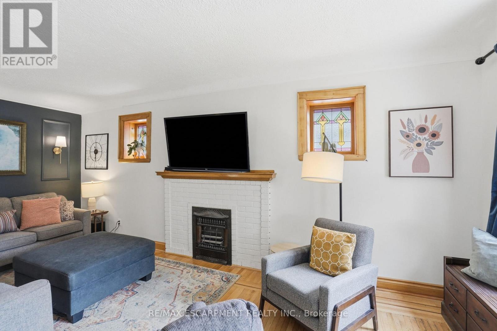 17 TUXEDO AVENUE S - 8