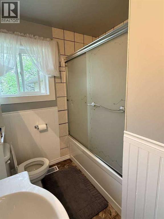 126 Douglas Drive - 9