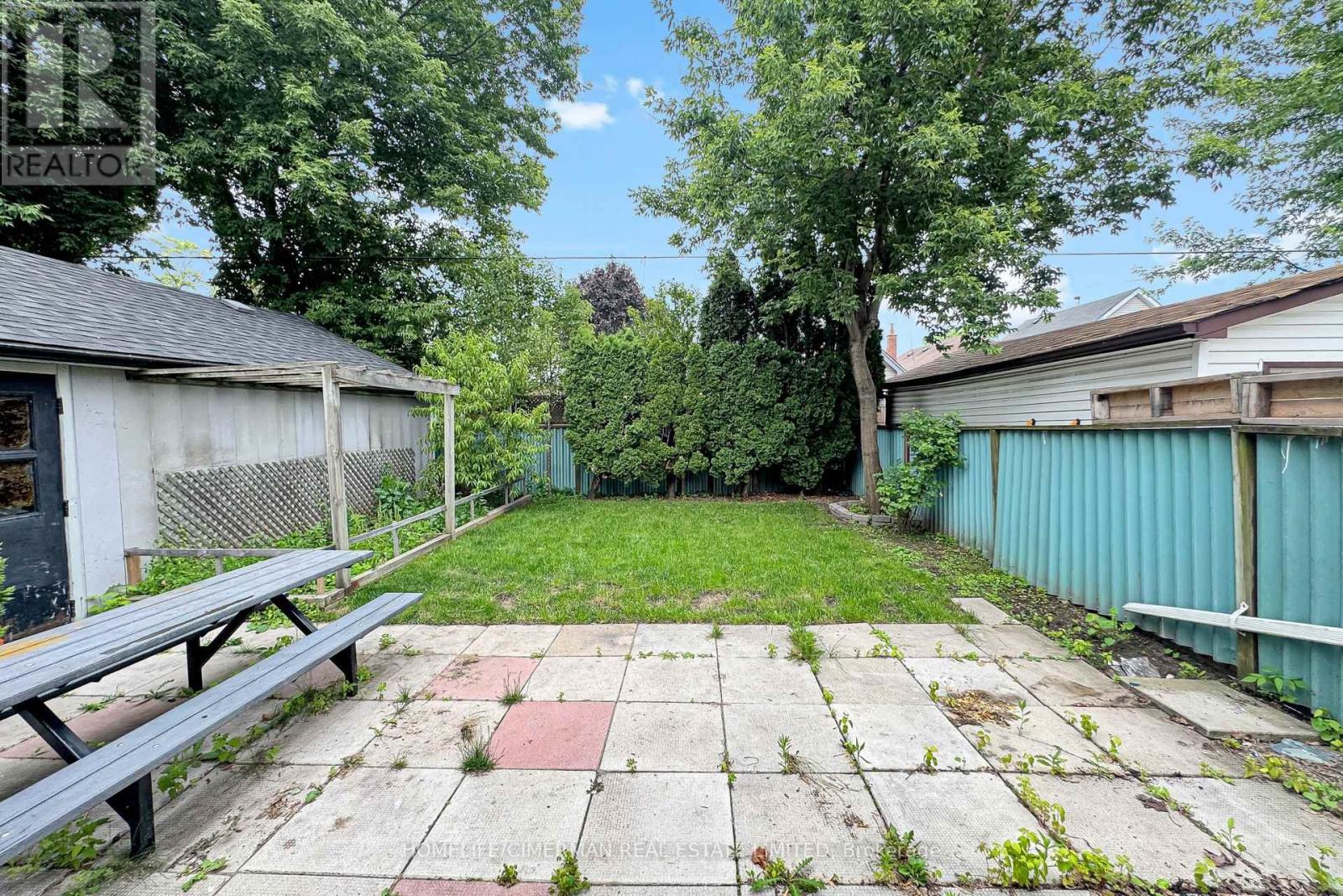 166 NORMANHURST AVENUE - 24