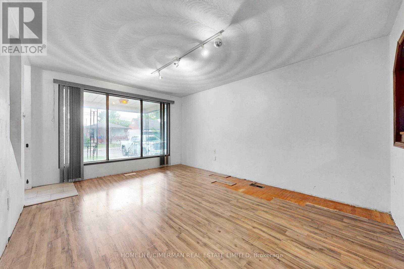 166 NORMANHURST AVENUE - 4