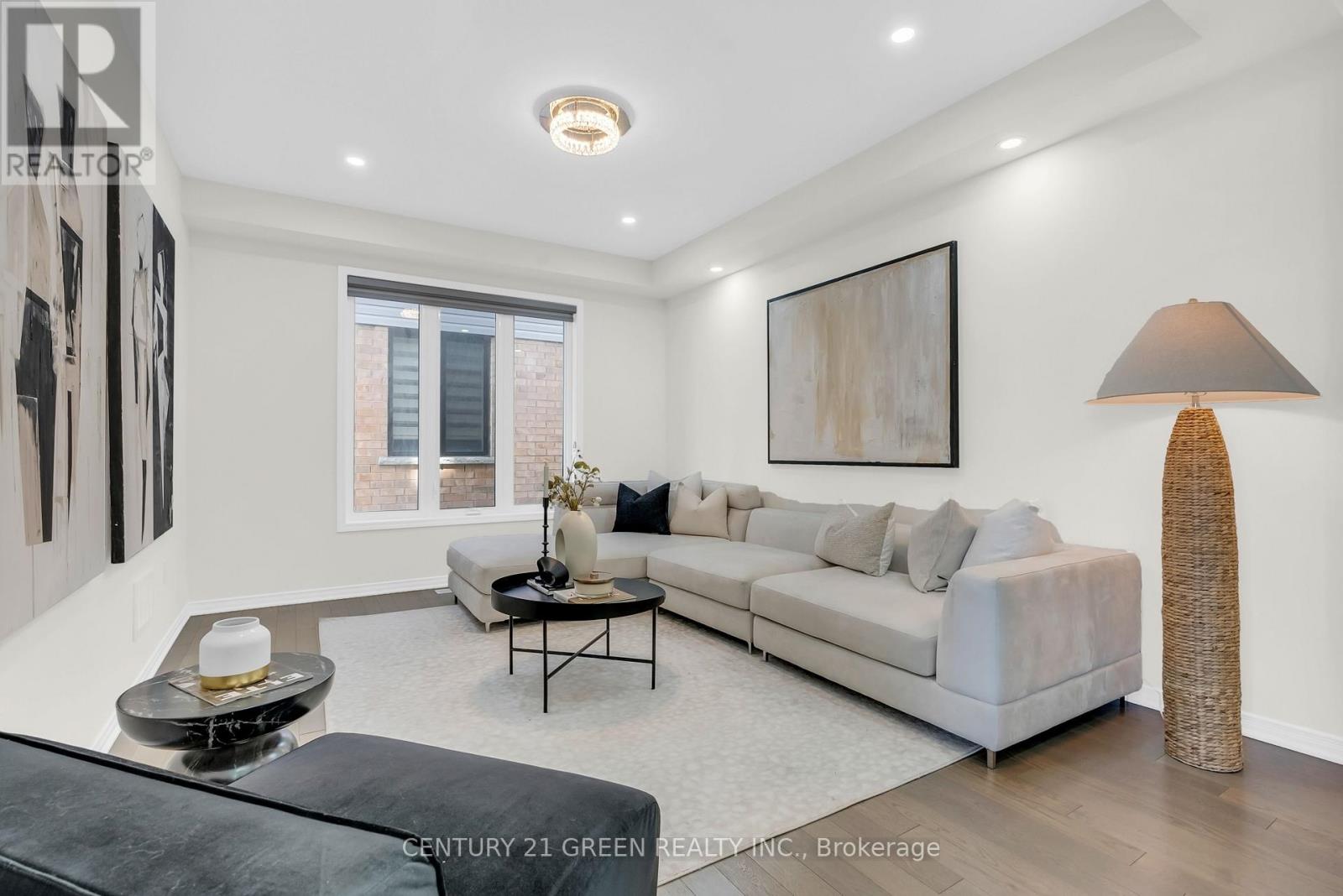 28 MAGDALENA STREET - 10