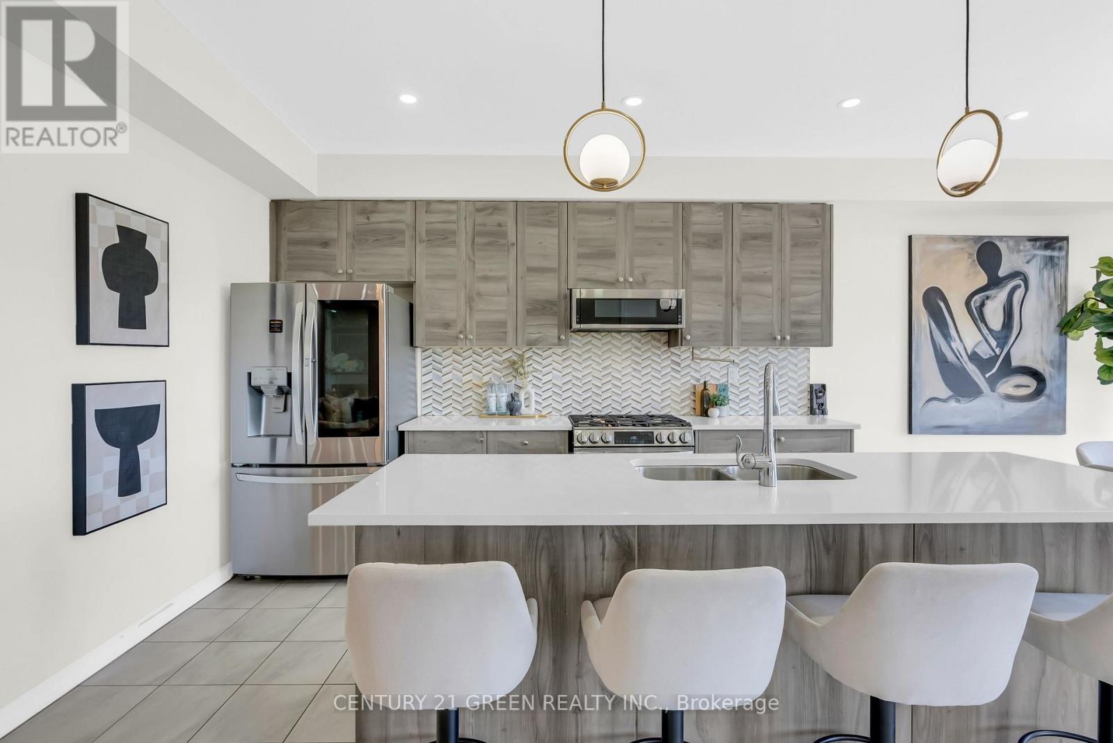 28 MAGDALENA STREET - 15