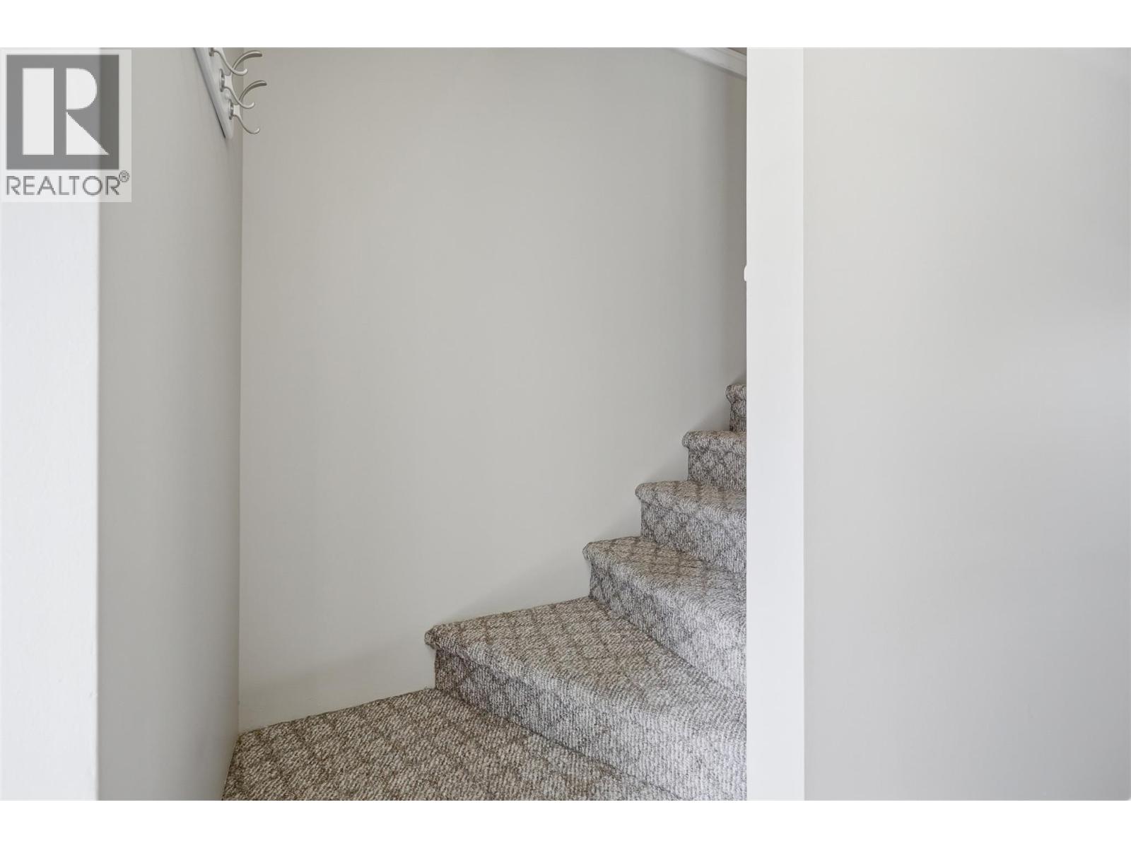 #35 1605 Summit Drive - 20