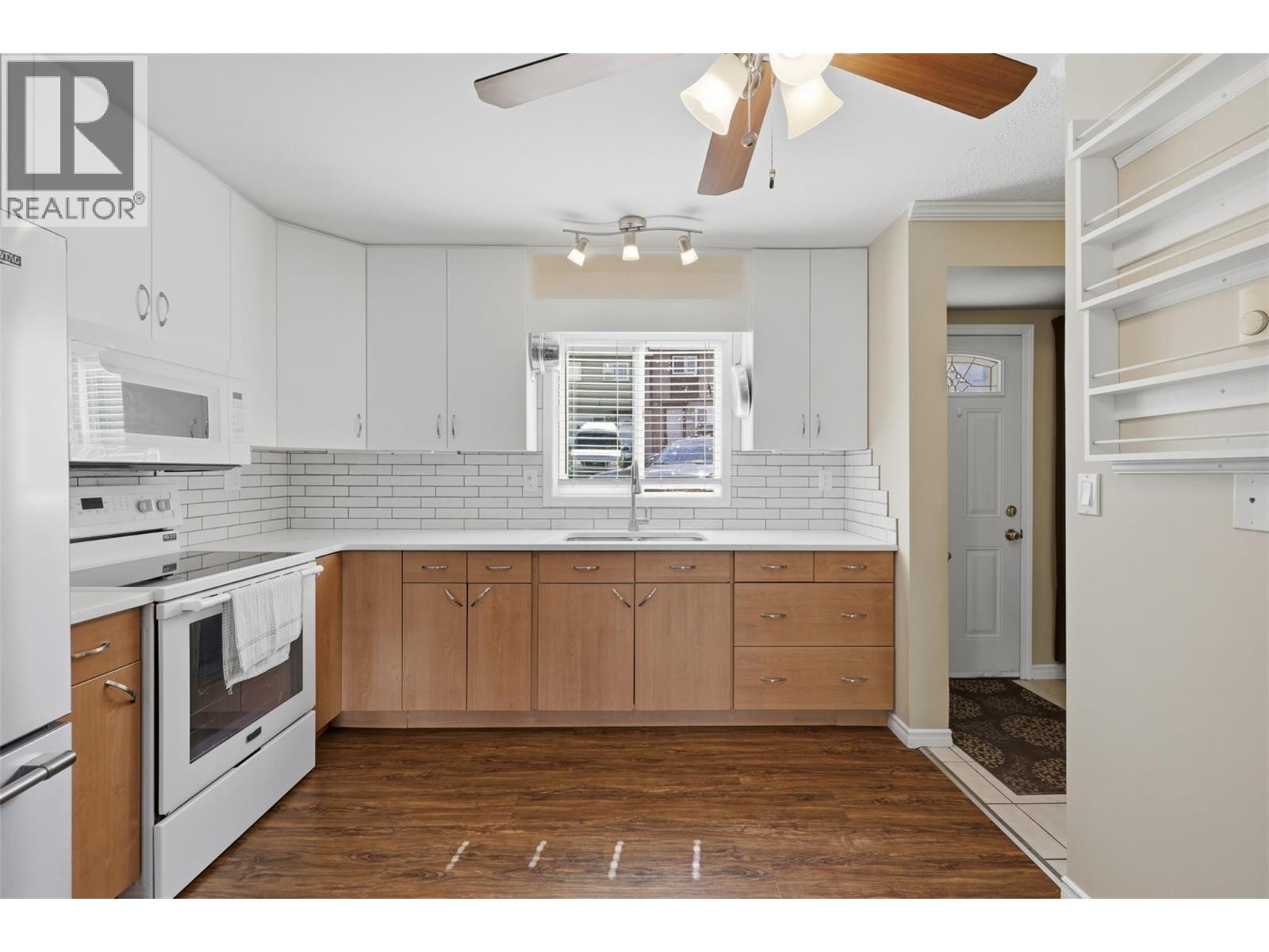 #35 1605 Summit Drive - 7