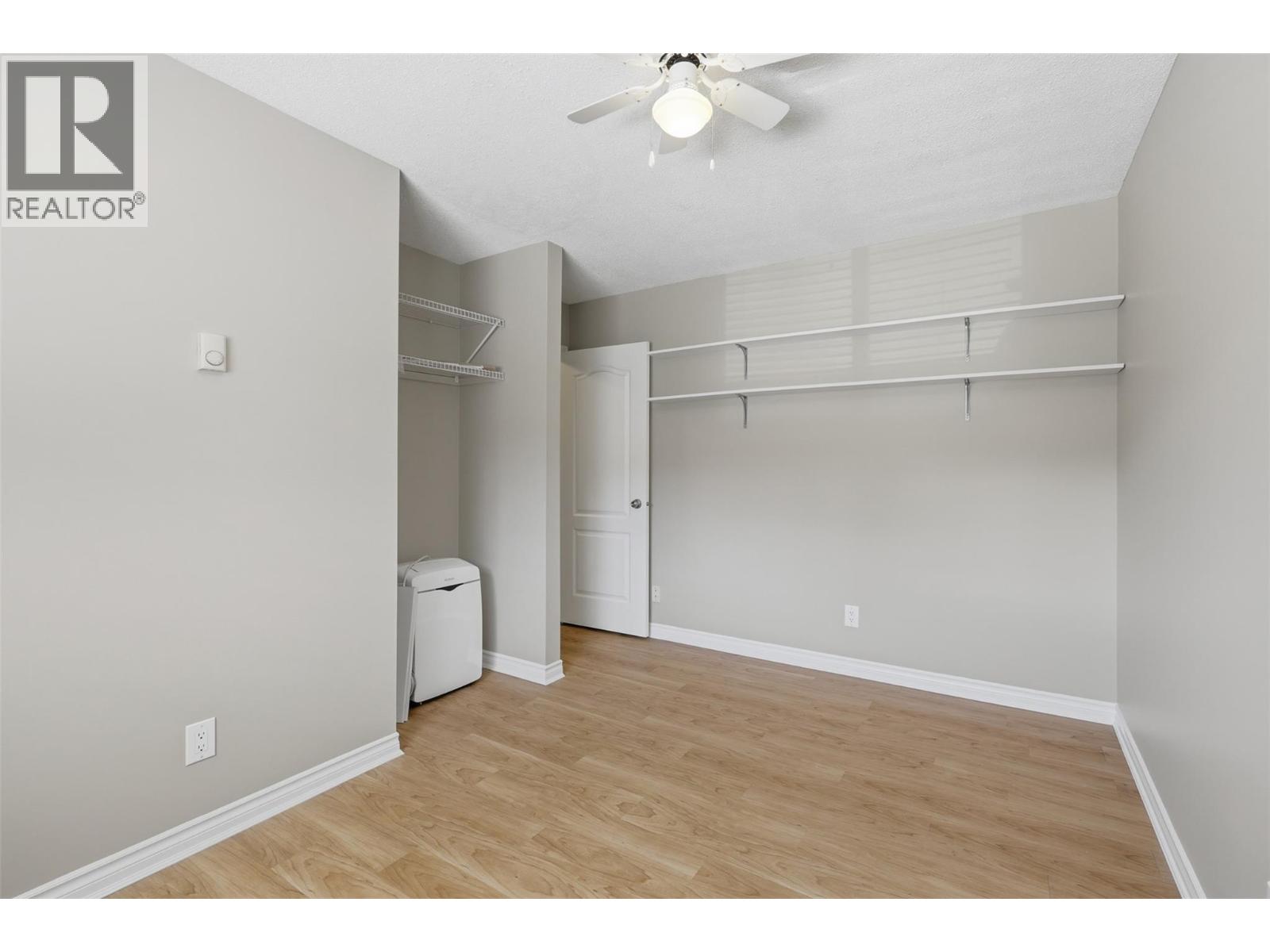 #35 1605 Summit Drive - 25