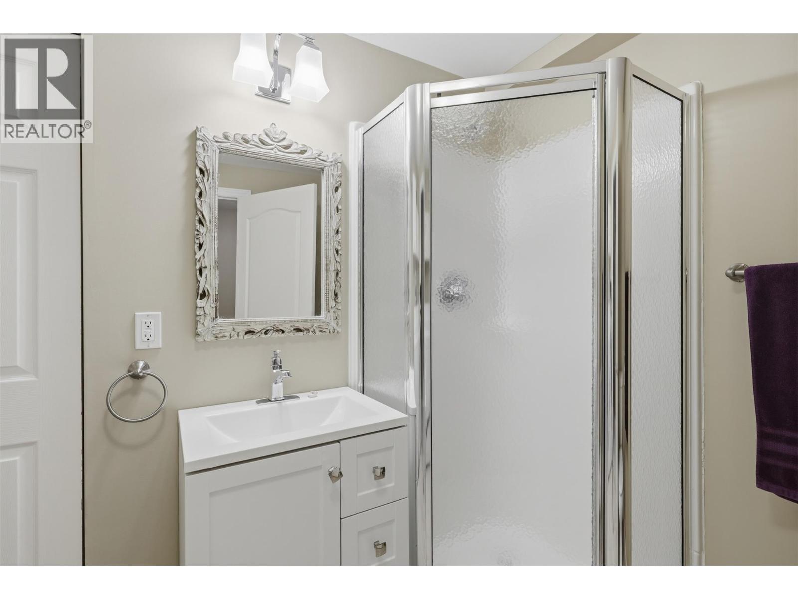 #35 1605 Summit Drive - 30