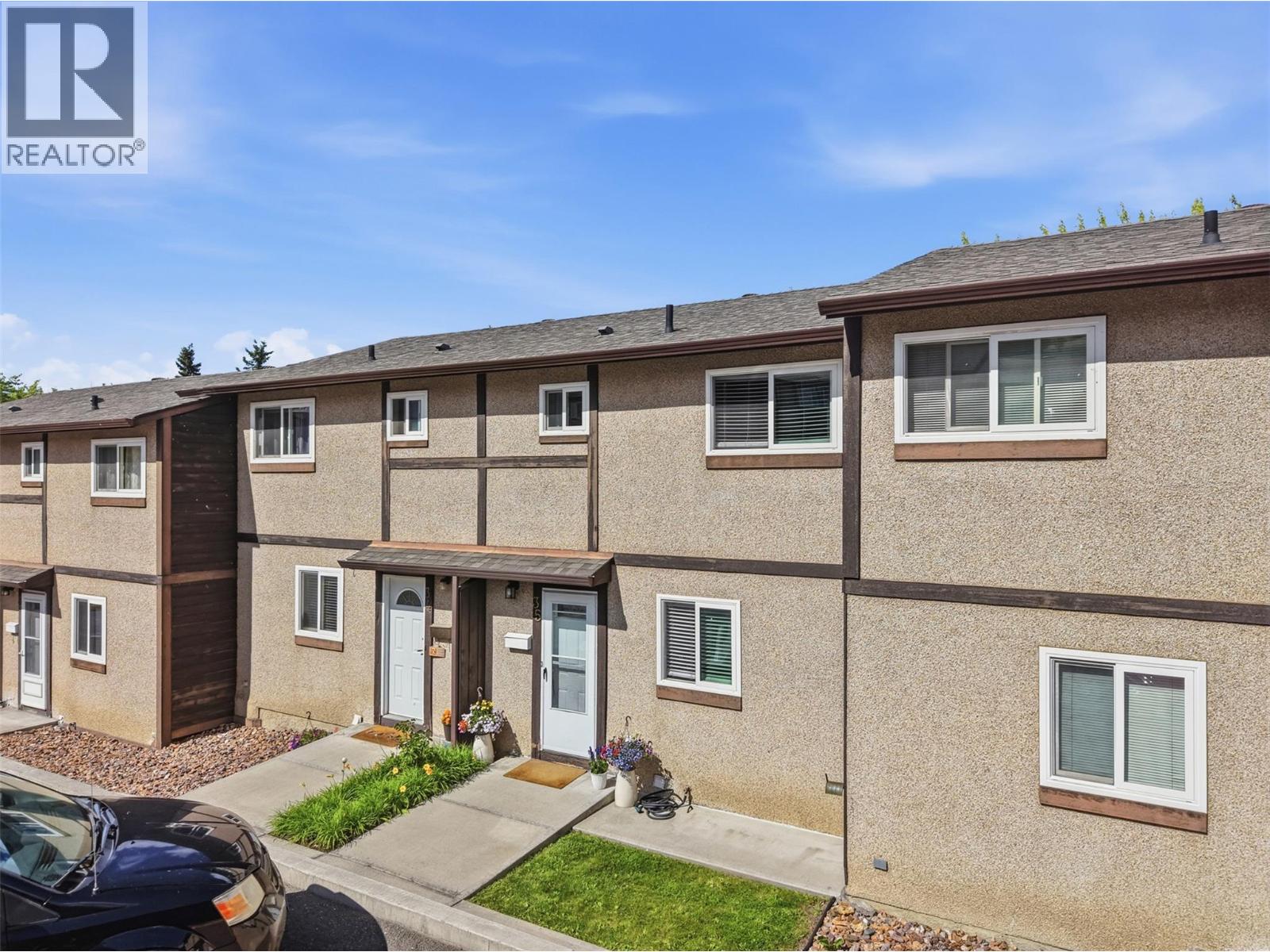 #35 1605 Summit Drive - Image 3