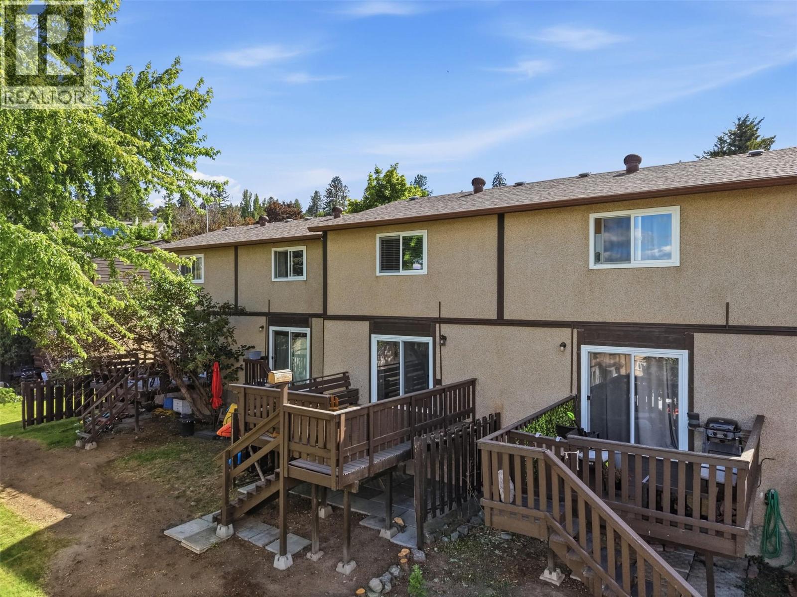 #35 1605 Summit Drive - 32