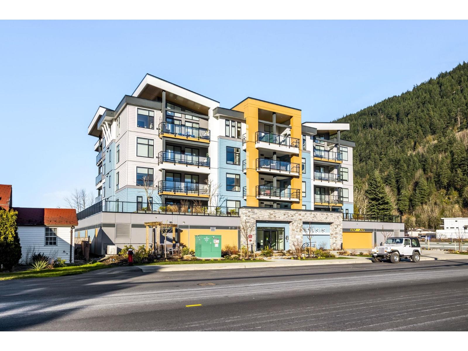 307 470 ESPLANADE AVENUE, Harrison Hot Springs, Harrison Hot Springs