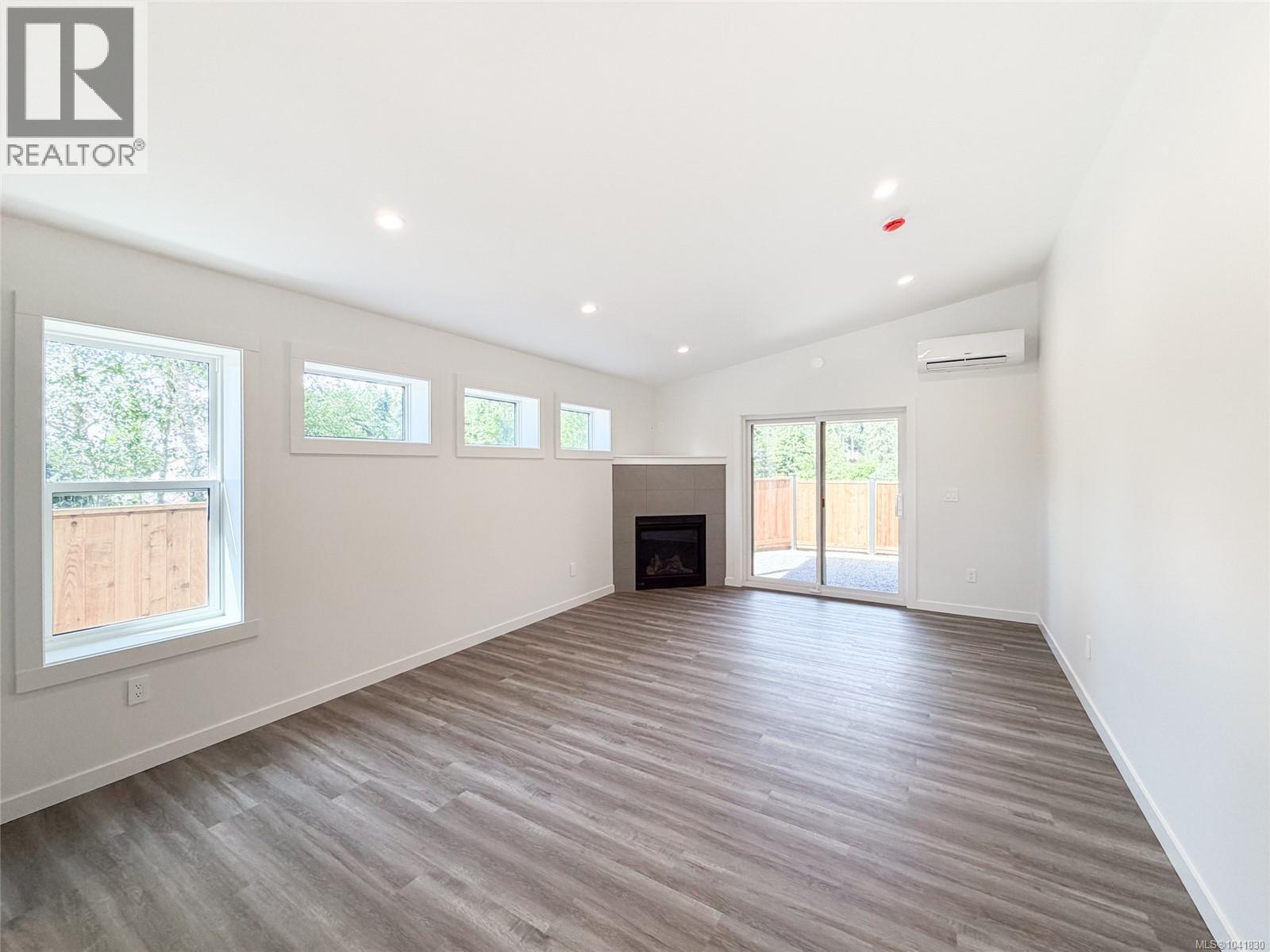 #15 3025 Royston Rd - 6