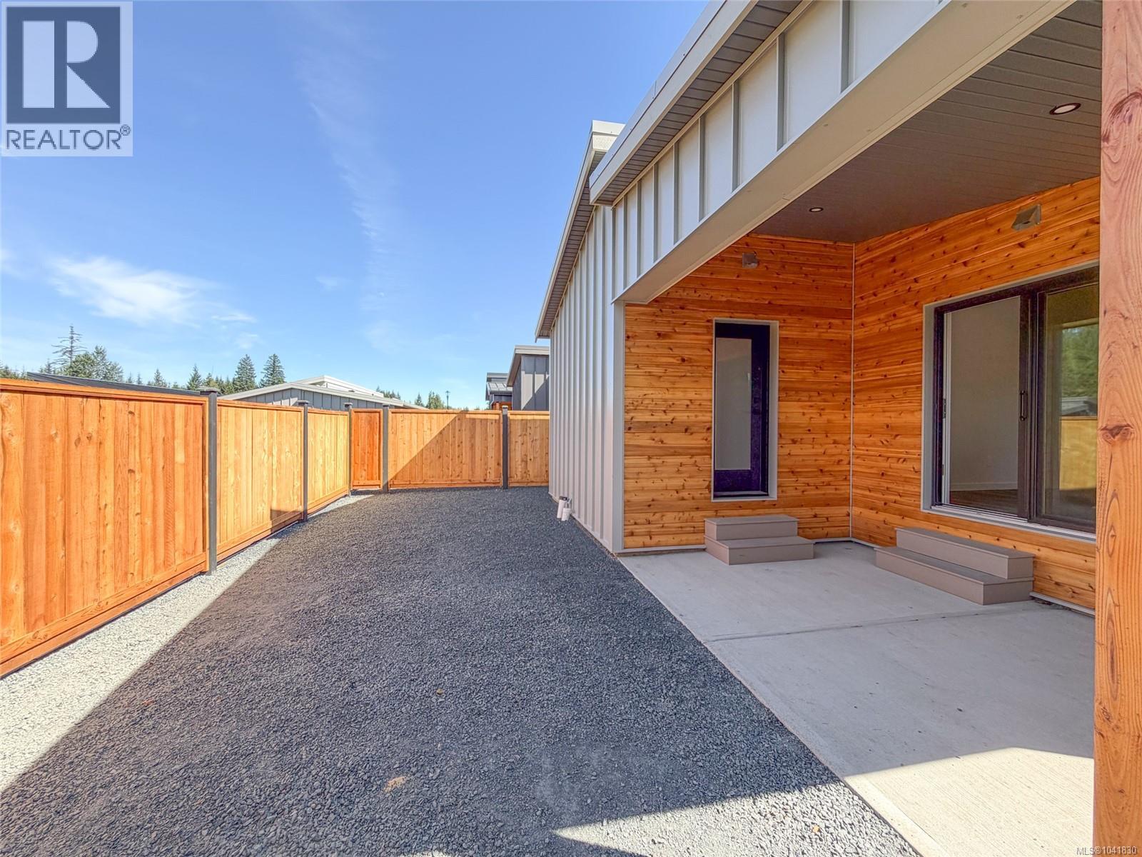 #15 3025 Royston Rd - 15