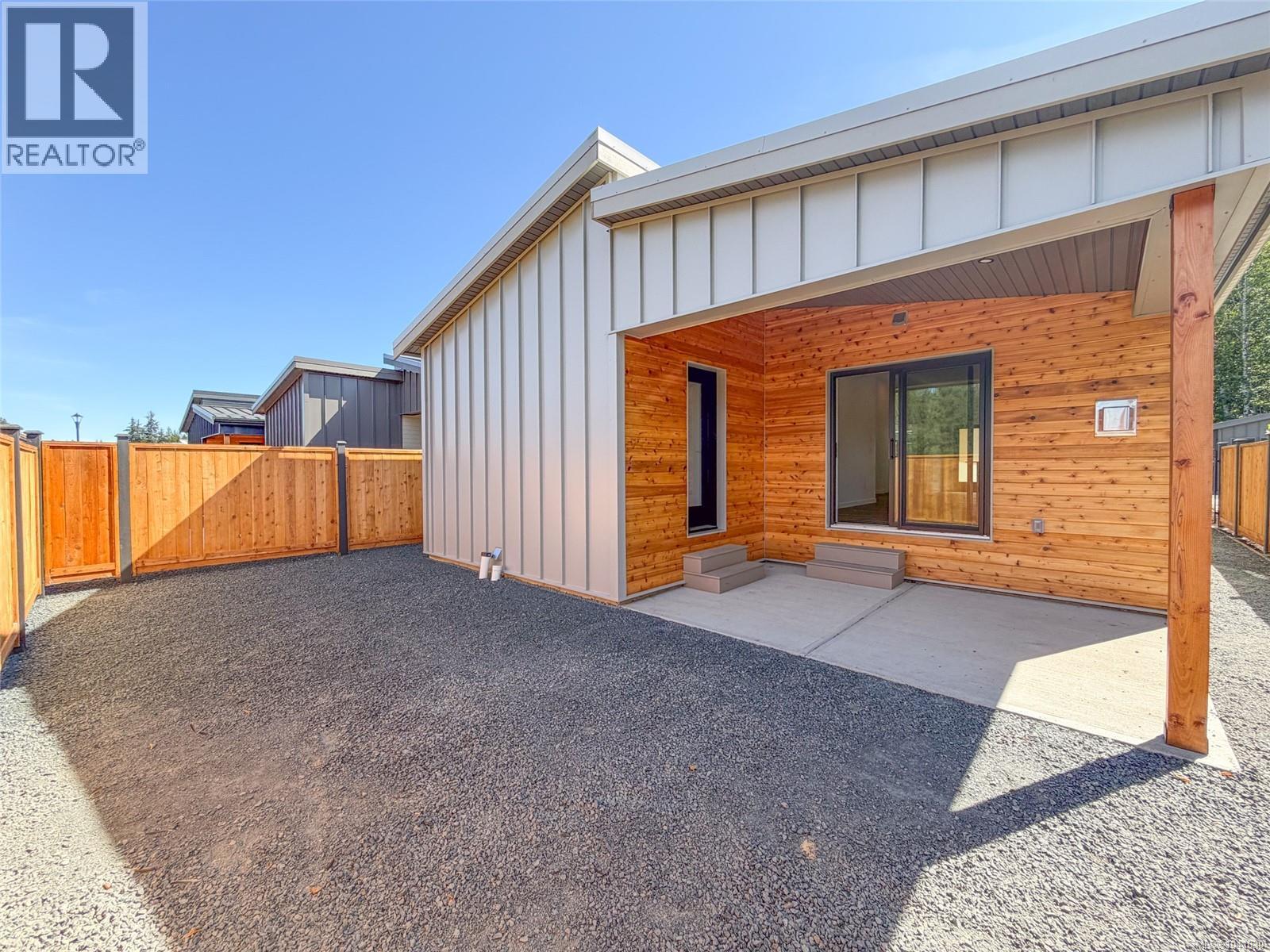 #15 3025 Royston Rd - 14