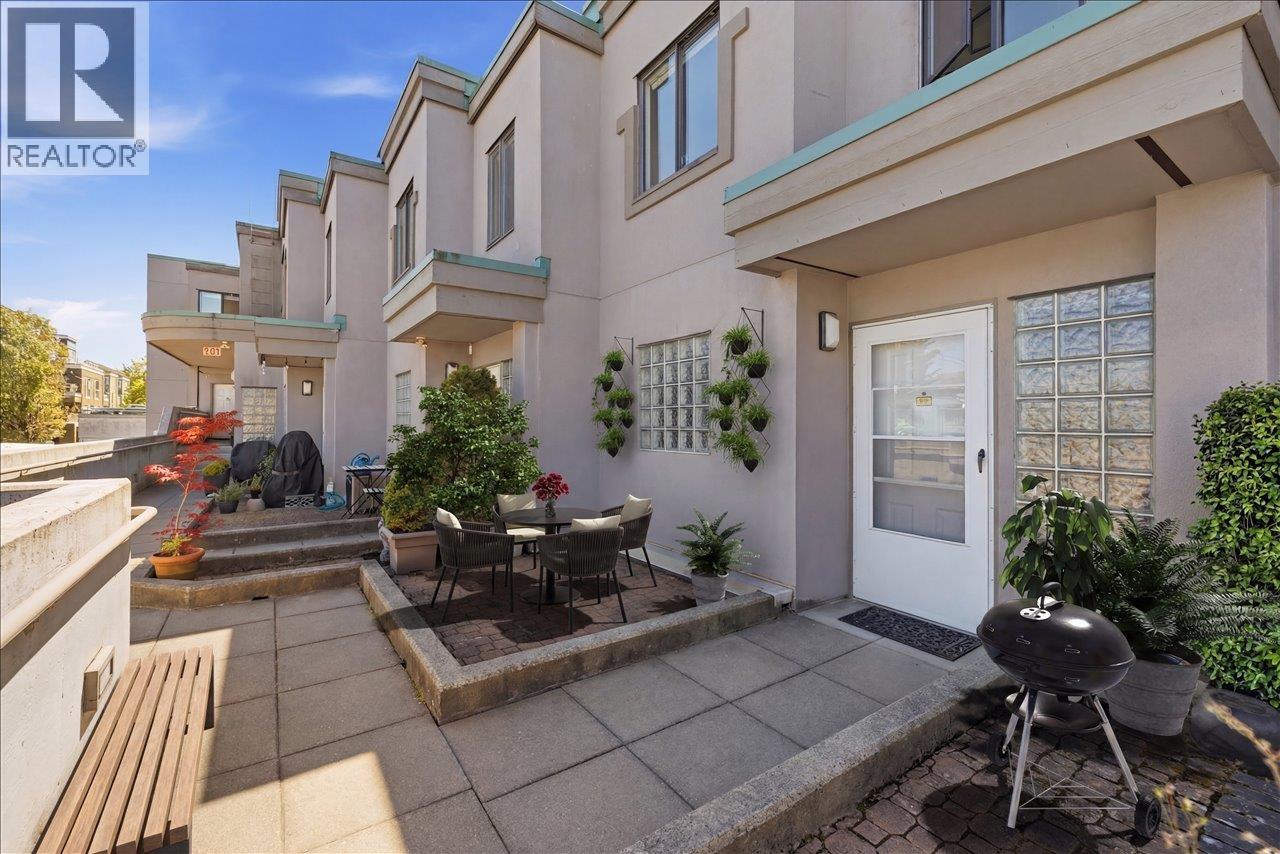 203 3368 MAIN STREET, Vancouver