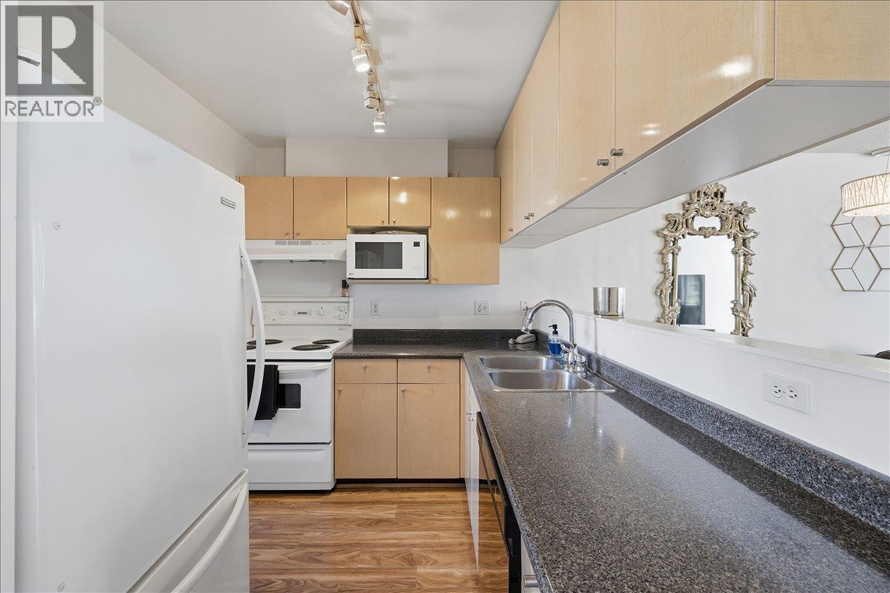203 3368 MAIN STREET, Vancouver