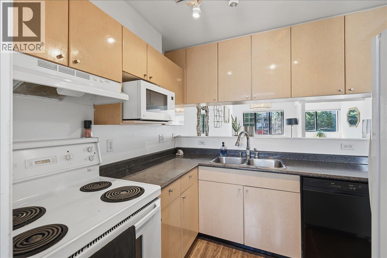 203 3368 MAIN STREET, Vancouver