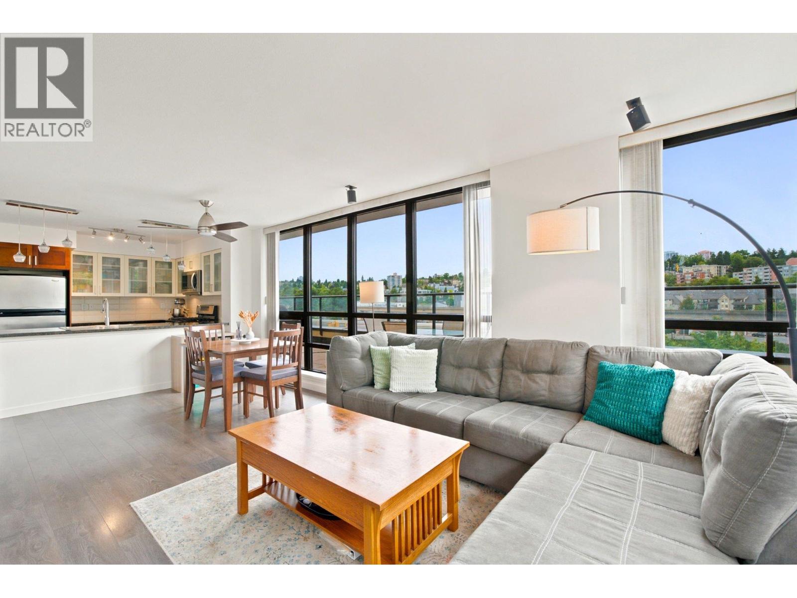 401 1 RENAISSANCE SQUARE, New Westminster