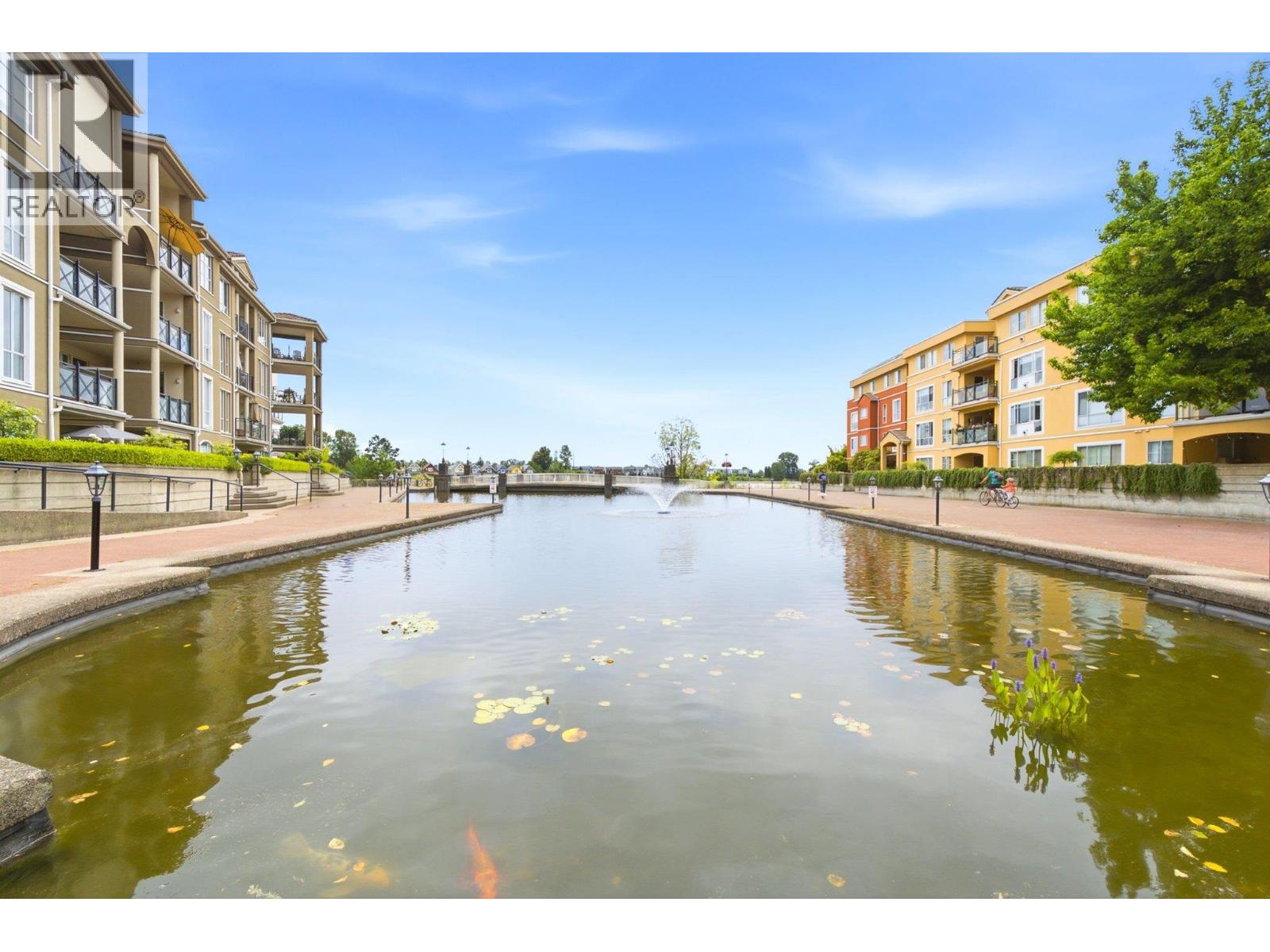 401 1 RENAISSANCE SQUARE, New Westminster