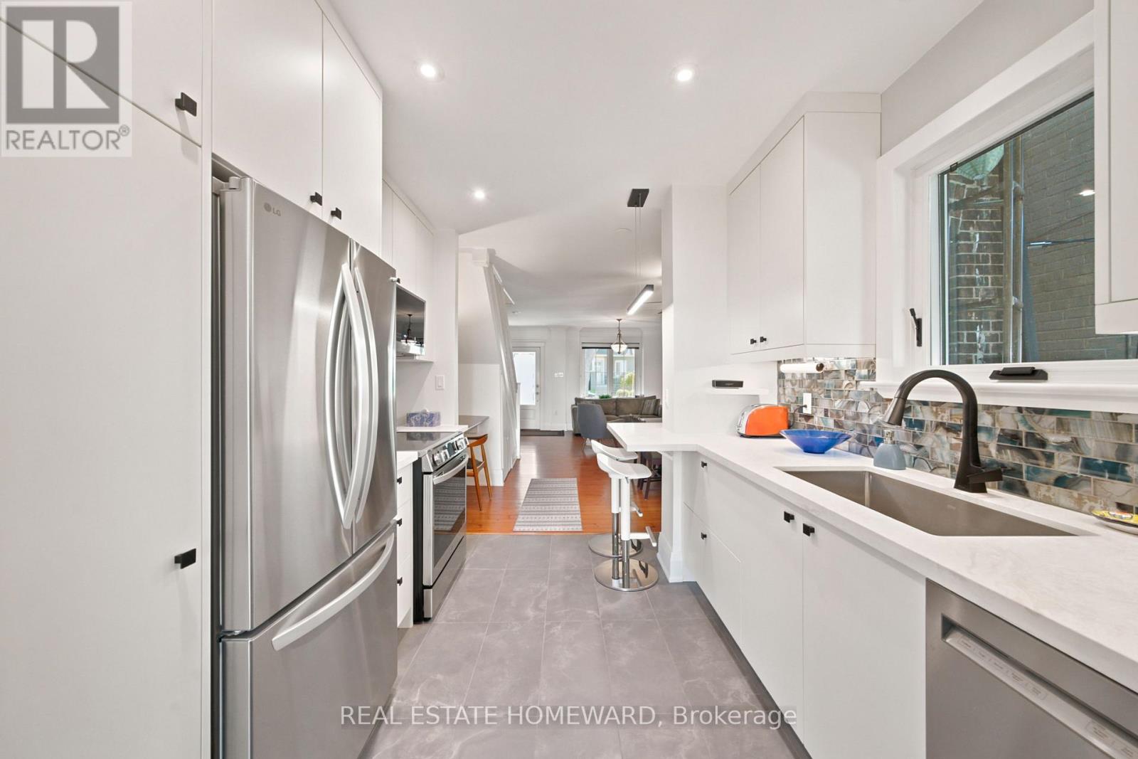 98 DRAYTON AVENUE - 10