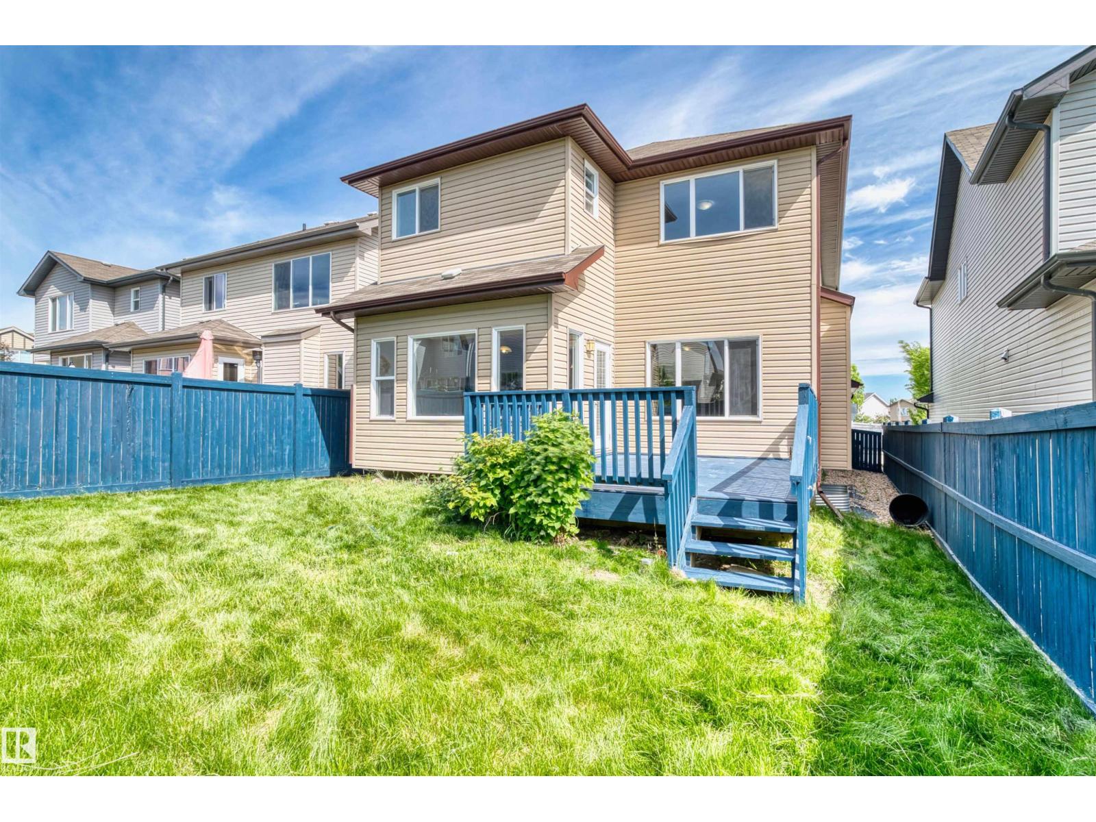 11711 16 Ave SW SW - 32