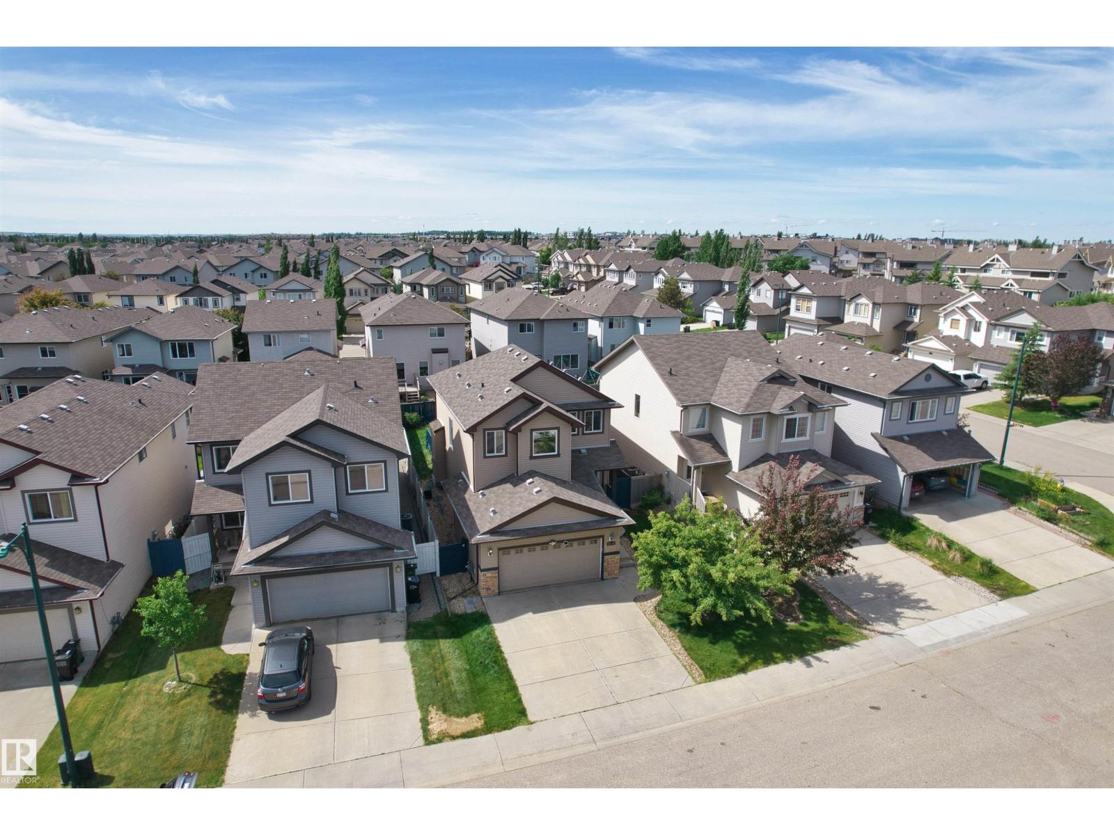 11711 16 Ave SW SW - 33