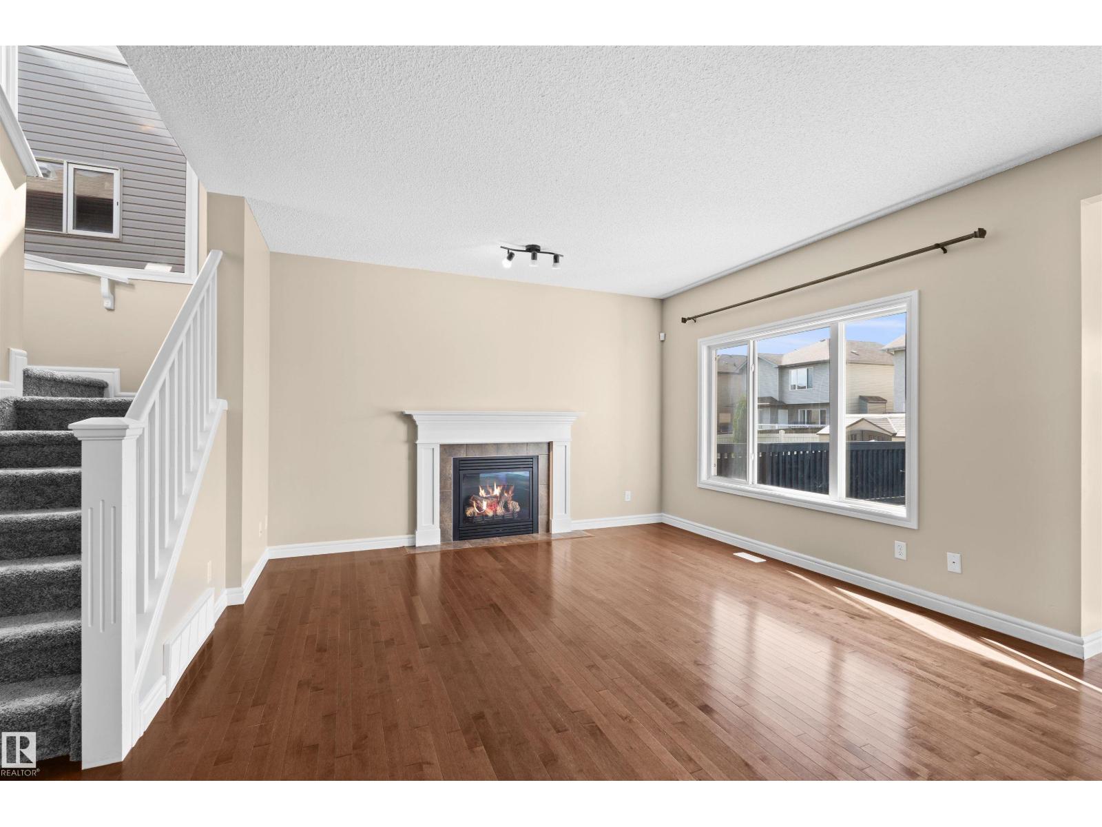 11711 16 Ave SW SW - 7