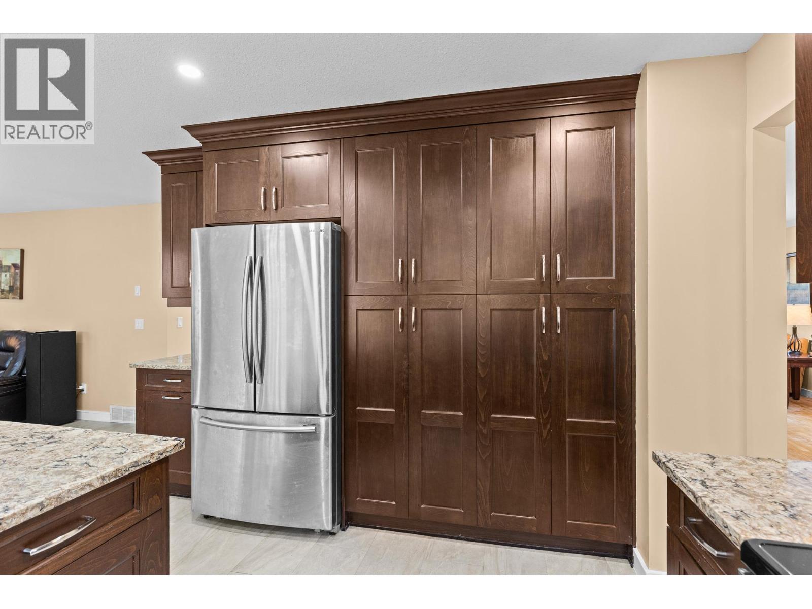  774 Nahanni Place, Kelowna