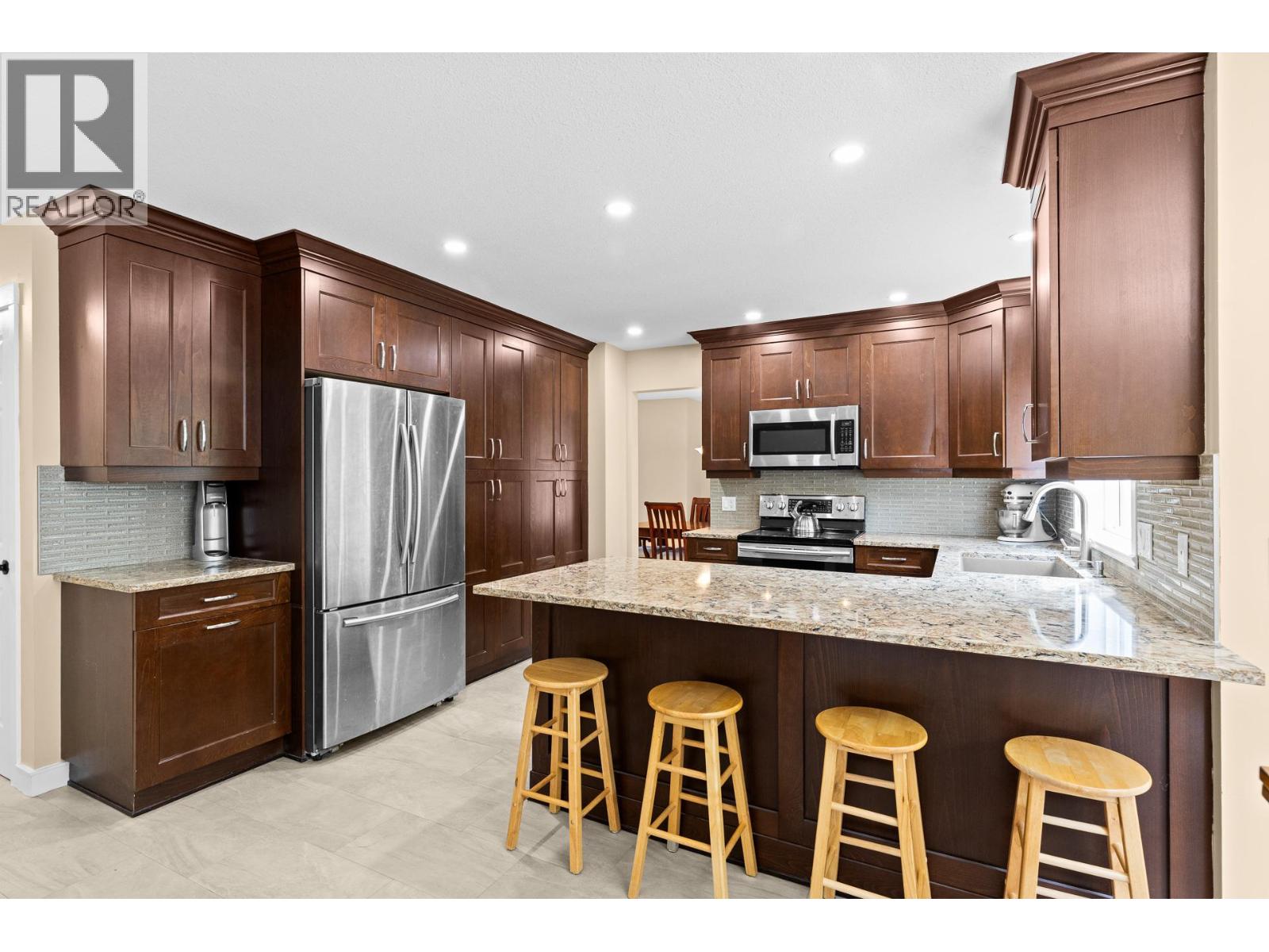  774 Nahanni Place, Kelowna