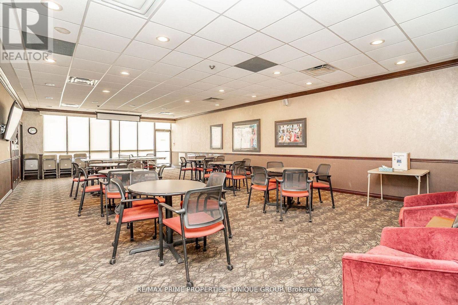 #209 33 WELDRICK ROAD E - 29