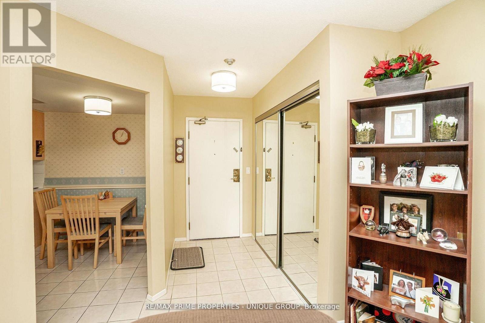 #209 33 WELDRICK ROAD E - 9