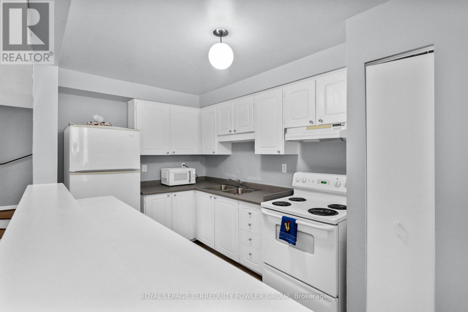#224 260 JOHN GARLAND BOULEVARD - 4
