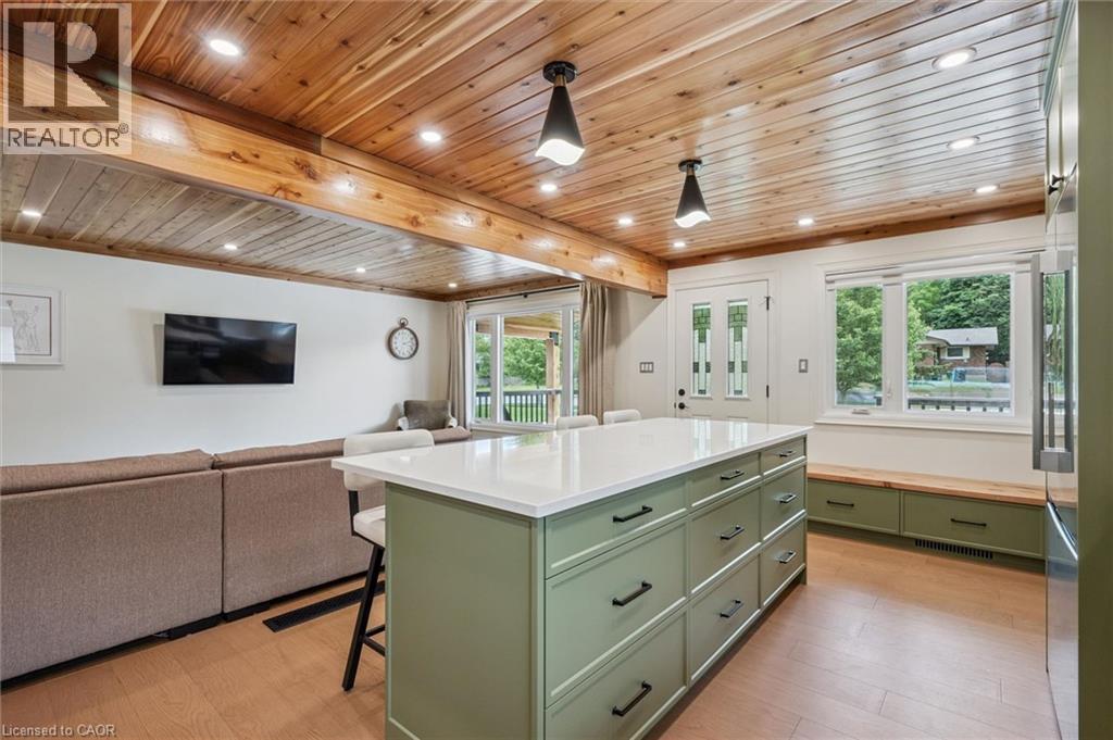 223 CARTER Avenue - 15