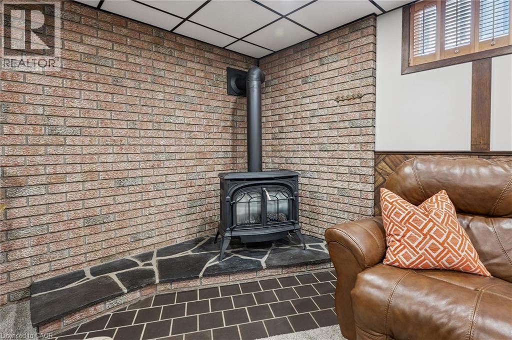 223 CARTER Avenue - 36