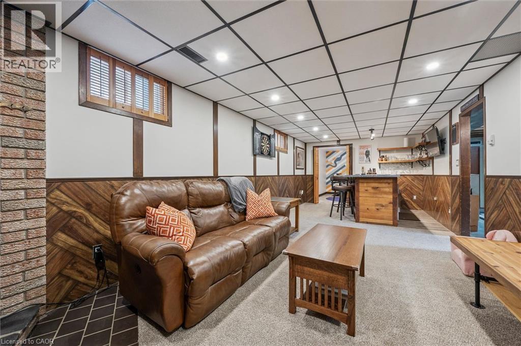 223 CARTER Avenue - 34