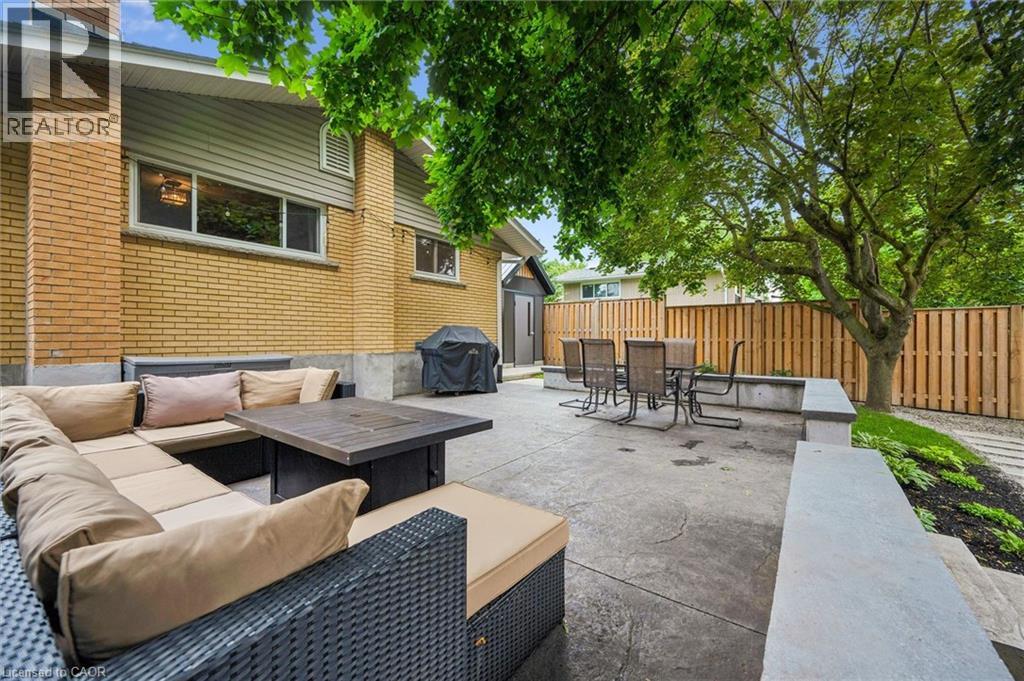 223 CARTER Avenue - 38