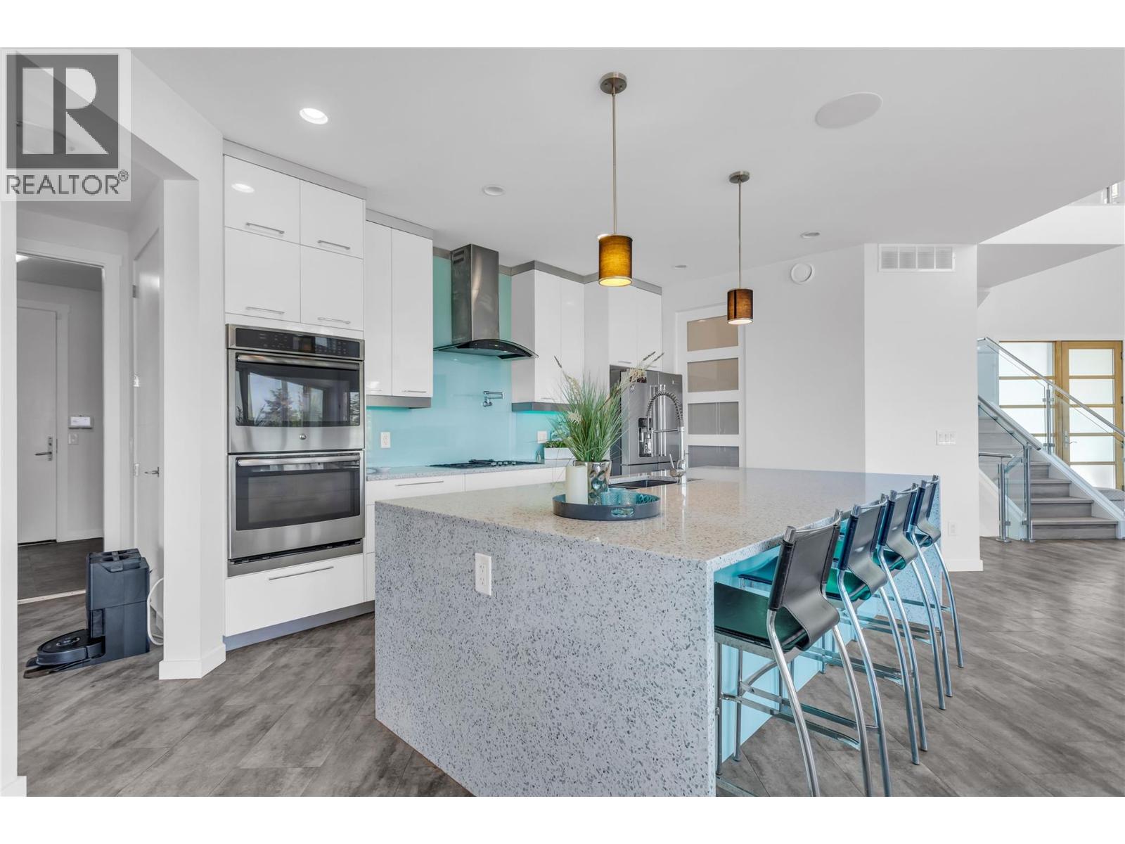 458 Cavell Place - 13